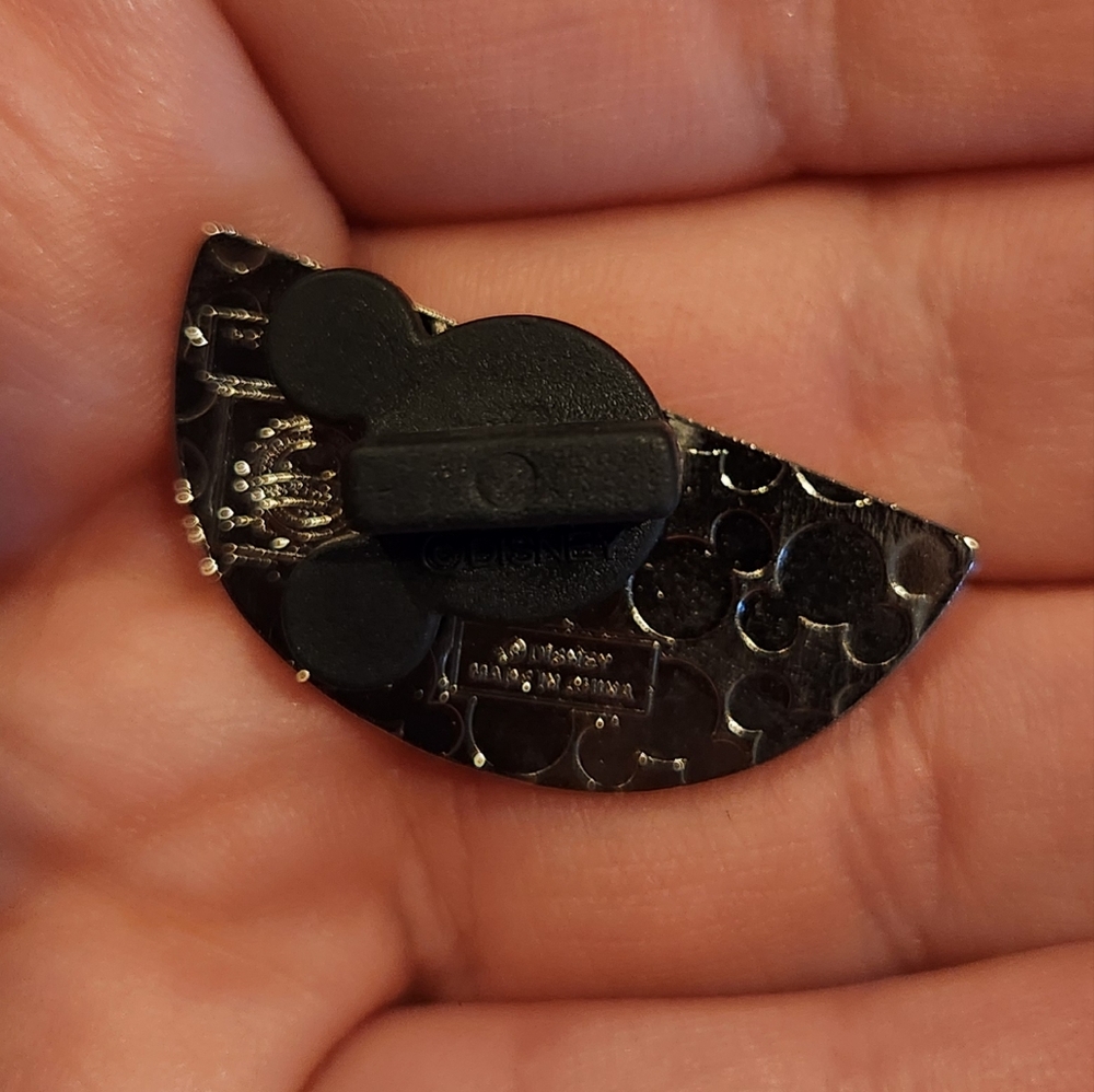 (5 For $30) Disney Pin Hidden Mickey 2017 Fruits Watermelon Pin - Picture 2 of 4